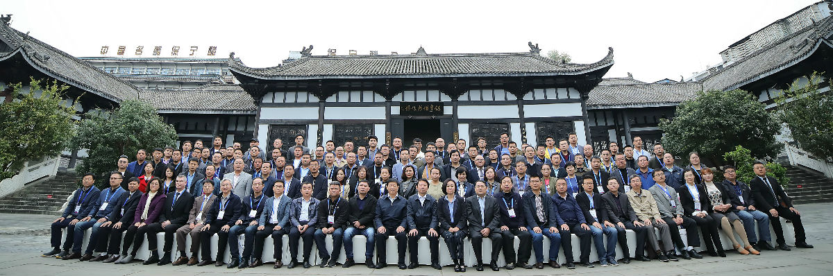 微信图片_20181024212340_meitu_2.jpg Ag集团